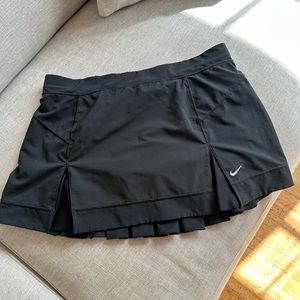 Nike - Black Tennis Skirt Size Small